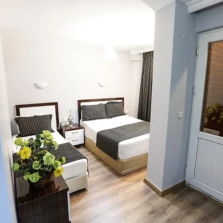 Hotel Papillonada